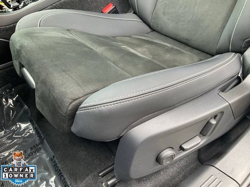 Used 2023 Volvo XC40 Recharge Plus AWD/4WD image 17