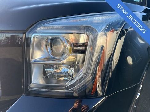 Used 2018 GMC Yukon Denali w/ Denali Ultimate Package image 4