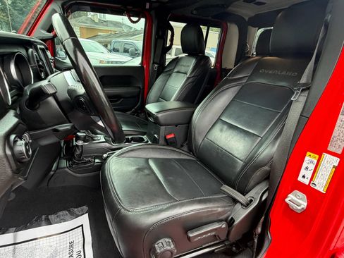 Used 2020 Jeep Gladiator Overland AWD/4WD image 12