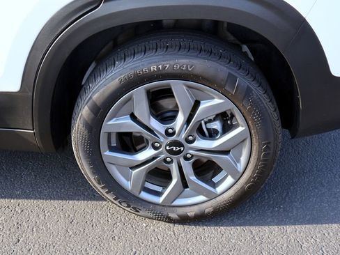 Used 2026 Kia Seltos LX AWD/4WD image 15