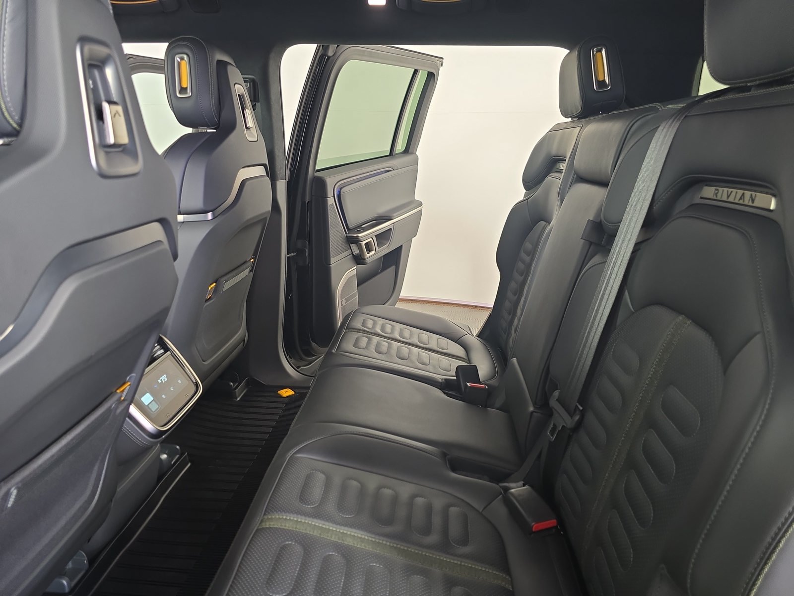 Used 2023 Rivian R1S Adventure Quad AWD/4WD image 21