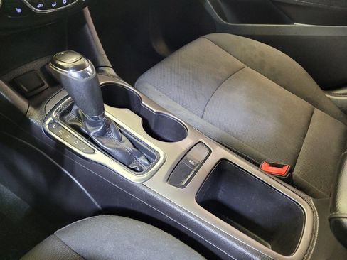 Used 2017 Chevrolet Cruze LT w/ Convenience Package image 26