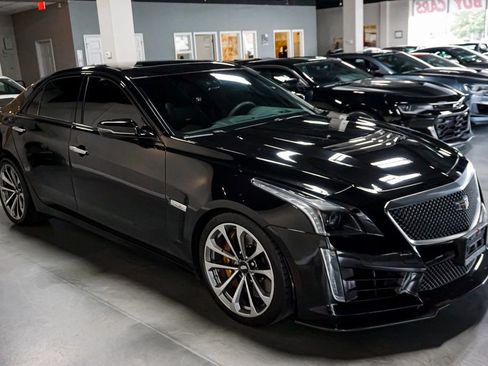 Used 2016 Cadillac CTS V image 4