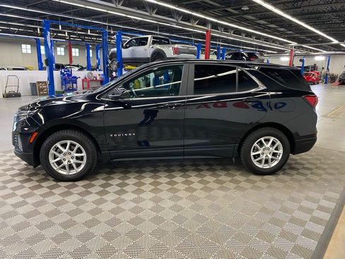 Used 2023 Chevrolet Equinox LT w/ Driver Convenience Package image 6