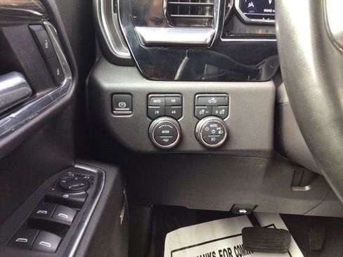 Used 2024 Chevrolet Silverado 1500 LT Trail Boss w/ Convenience Package II image 10