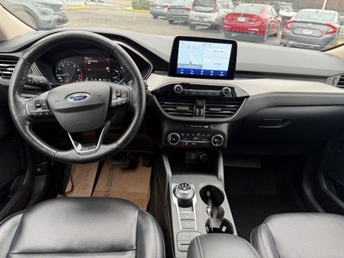 Used 2020 Ford Escape SEL image 14