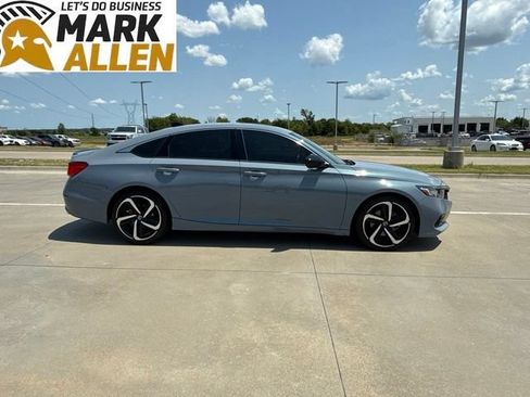 Used 2022 Honda Accord Sport image 6