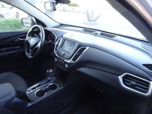 Certified 2018 Chevrolet Equinox LT FWD image 15