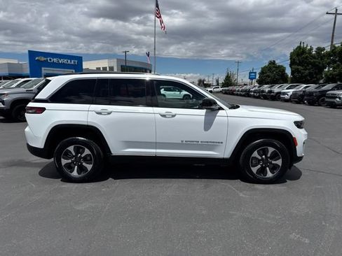 Used 2024 Jeep Grand Cherokee Limited 4xe AWD/4WD image 8