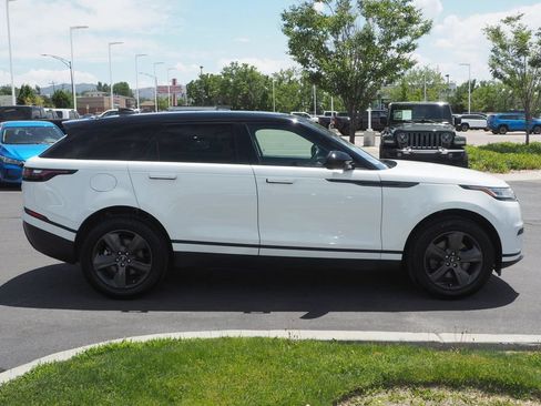 Used 2022 Land Rover Range Rover Velar S AWD/4WD image 4