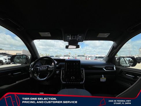 New 2026 GMC Yukon Elevation AWD/4WD image 15