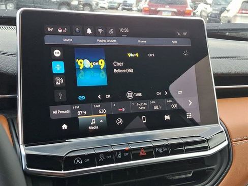 Used 2024 Jeep Compass Limited image 16