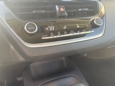 Used 2023 Toyota Corolla LE image 25