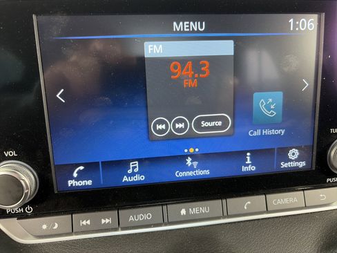 Certified 2025 Nissan Sentra SV FWD image 17