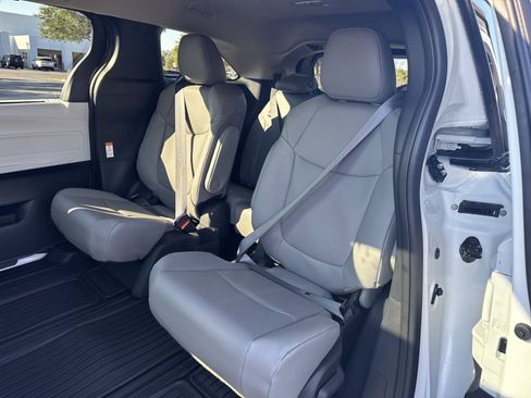 New 2025 Toyota Sienna XLE image 25
