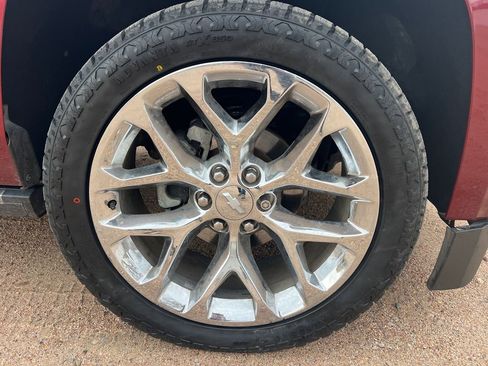 Used 2017 Chevrolet Tahoe Premier AWD/4WD image 9