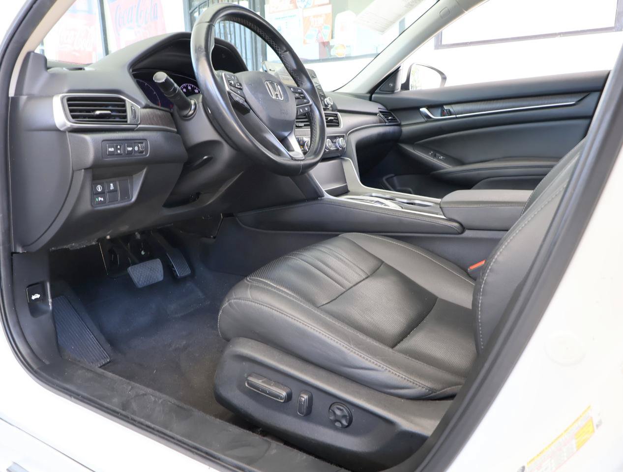 Used 2019 Honda Accord Touring image 38