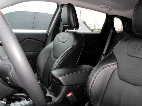 Used 2023 Jeep Cherokee Altitude Lux image 22