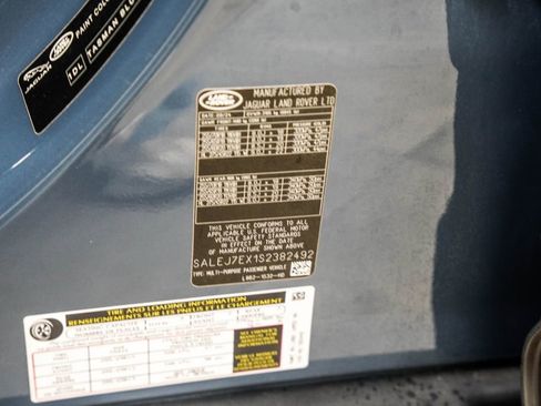 Used 2025 Land Rover Defender 110 S image 45