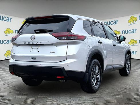 Used 2025 Nissan Rogue S image 6