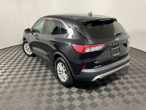 Used 2021 Ford Escape SE image 11