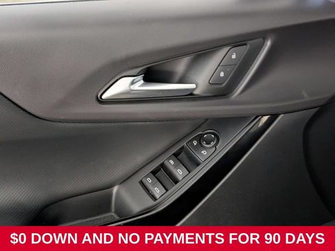 Used 2025 Chevrolet Equinox LT FWD image 13