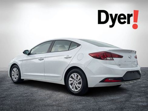 Used 2019 Hyundai Elantra SE image 5