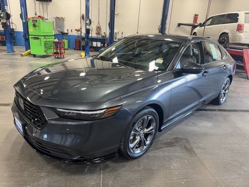 Used 2024 Honda Accord EX-L image 2