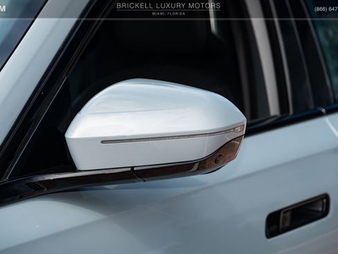 Used 2024 BMW 760i xDrive w/ Executive Package image 60