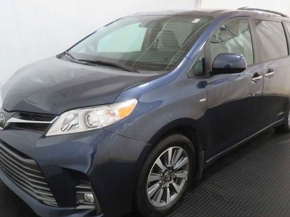 Certified 2020 Toyota Sienna XLE