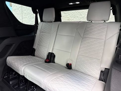Used 2026 Cadillac Escalade Platinum Sport w/ LPO, ONYX Package AWD/4WD image 11