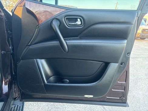 Used 2019 INFINITI QX80 Luxe image 7