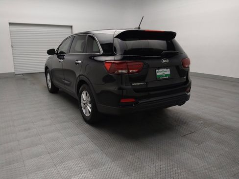 Used 2020 Kia Sorento LX FWD image 5
