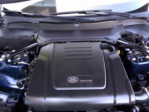 Used 2023 Land Rover Discovery S R-Dynamic image 21