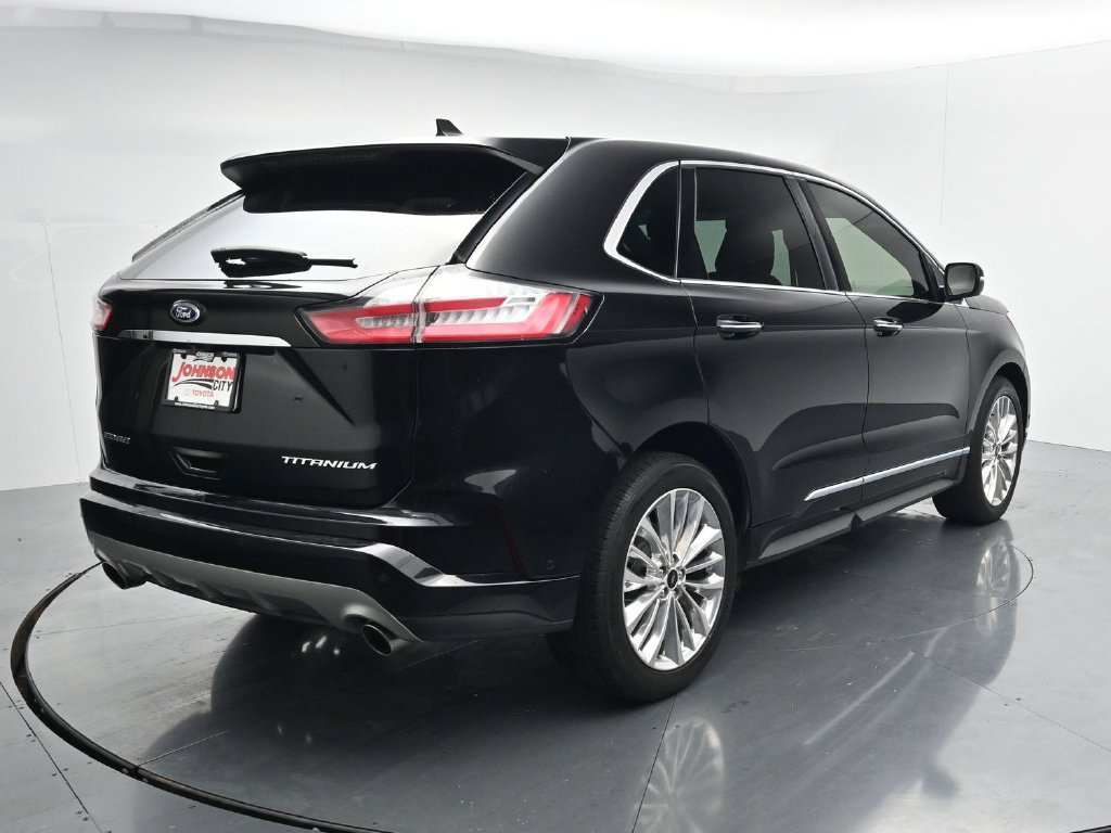 Used 2020 Ford Edge Titanium w/ Equipment Group 301A FWD image 7