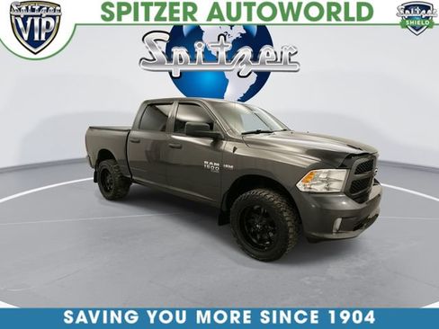 Used 2019 RAM 1500 Express w/ Express Value Package AWD/4WD image 3
