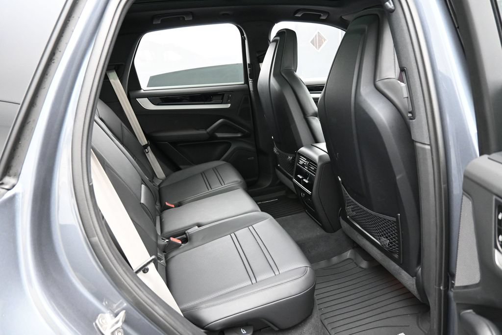 Certified 2026 Porsche Cayenne S AWD/4WD image 27