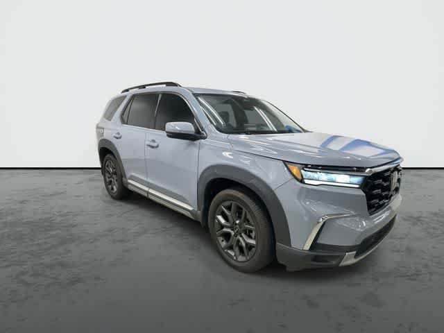 Used 2023 Honda Pilot Touring image 5