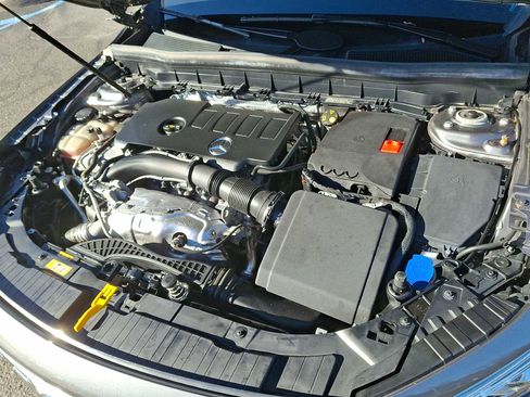 Certified 2022 Mercedes-Benz GLB 250 4MATIC image 26