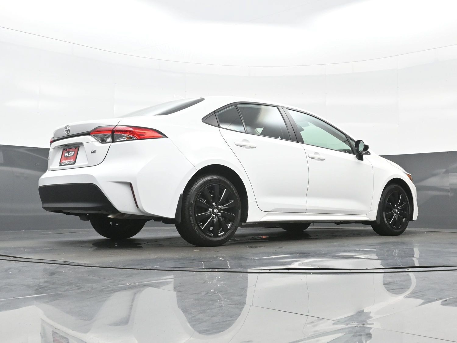 Used 2023 Toyota Corolla LE FWD image 29
