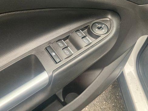 Used 2019 Ford Escape Titanium image 14