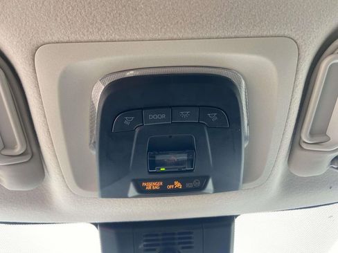 Used 2025 Toyota Corolla LE w/ Convenience Package FWD image 21