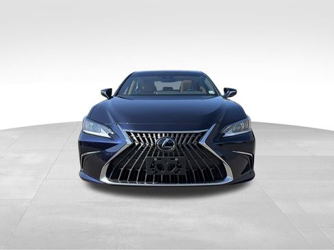 Used 2024 Lexus ES 350 w/ Premium Package FWD image 11