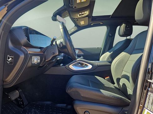 Used 2025 Mercedes-Benz GLE 350 4MATIC image 24