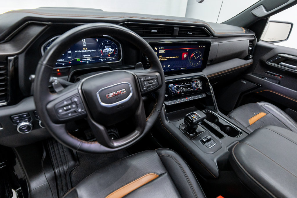 Used 2024 GMC Sierra 1500 AT4 w/ Technology Package AWD/4WD image 36