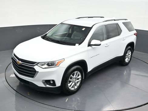 Used 2021 Chevrolet Traverse LT FWD image 17