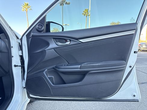 Used 2018 Honda Civic EX image 29