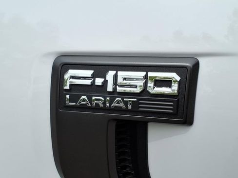Used 2022 Ford F150 Lariat w/ Equipment Group 502A High AWD/4WD image 10
