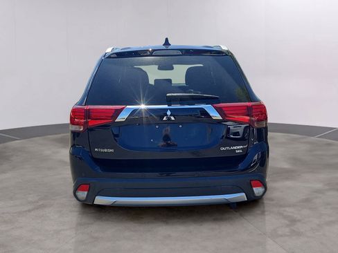 Used 2017 Mitsubishi Outlander SEL AWD/4WD image 5