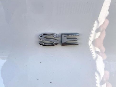 Used 2020 Ford EcoSport SE w/ SE Convenience Package image 8